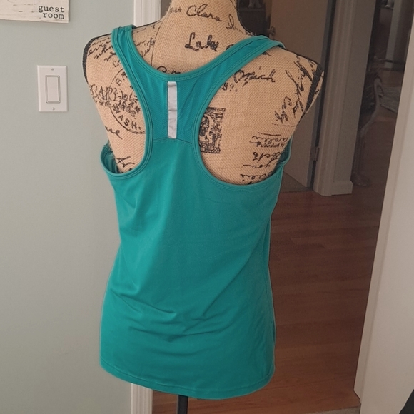 Racer back workout tops - Picture 2 of 7